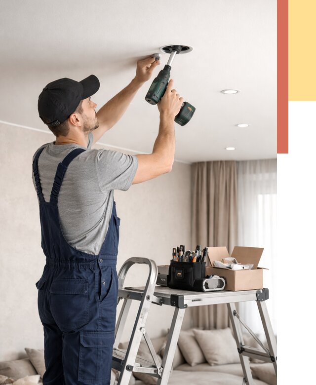 Установка и монтаж точечных светильников в натяжной потолок в Горячем Ключе от 1860 руб. | ОТДЕЛОЧНИК-Грч